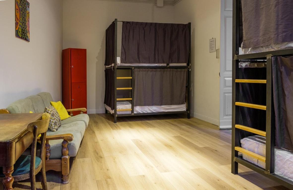 The Yard Hostel Catania Ngoại thất bức ảnh