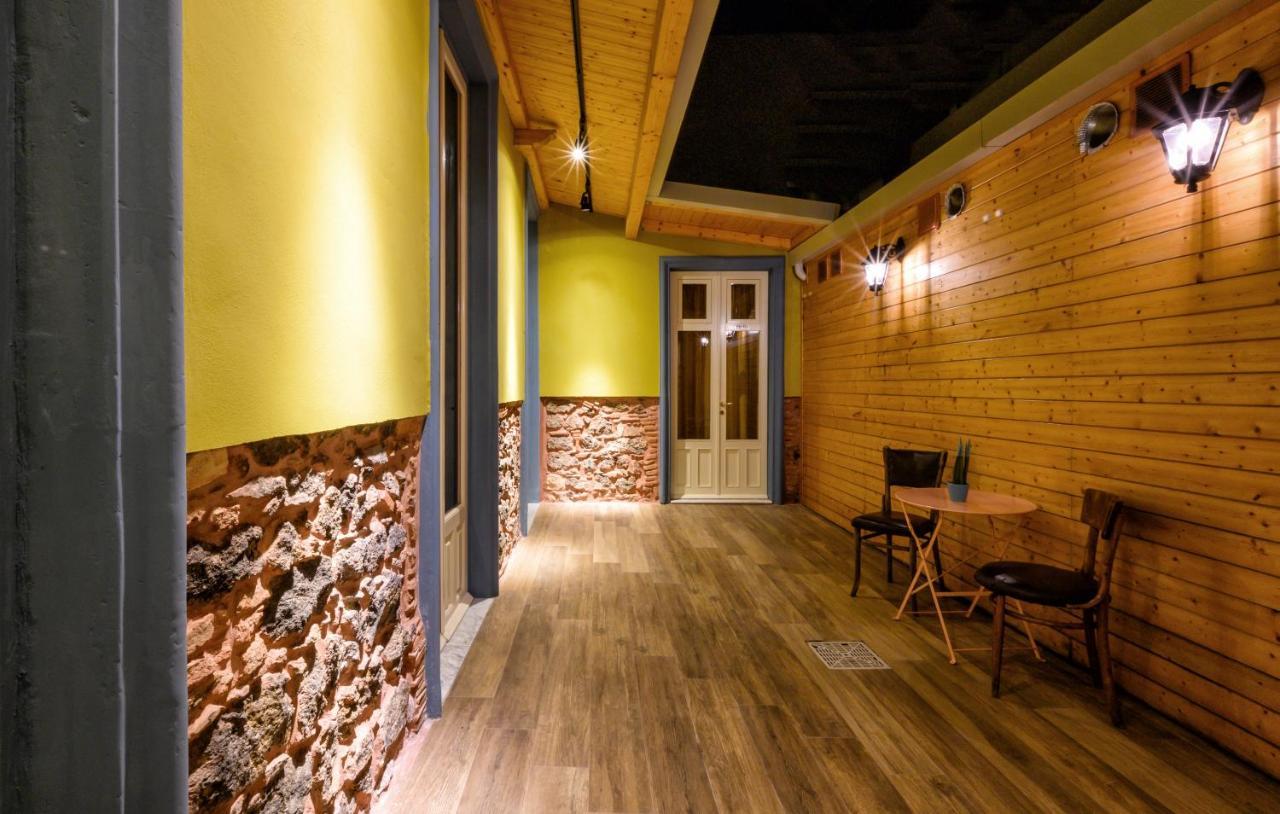 The Yard Hostel Catania Ngoại thất bức ảnh