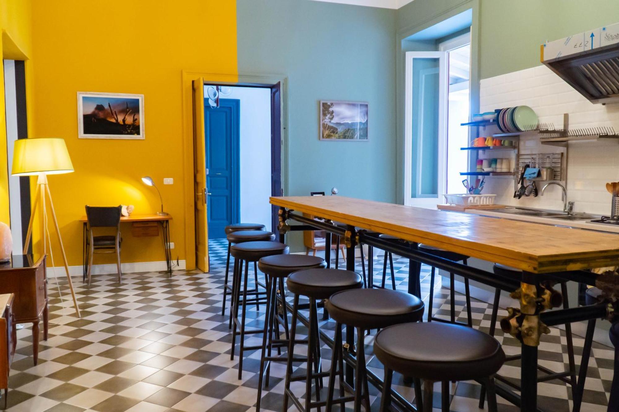 The Yard Hostel Catania Ngoại thất bức ảnh