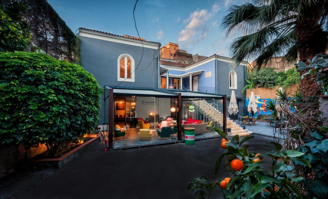 The Yard Hostel Catania Ngoại thất bức ảnh