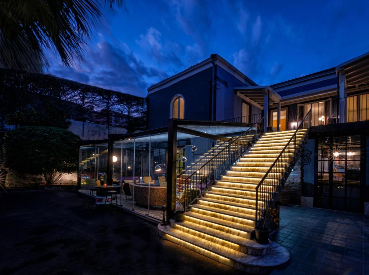 The Yard Hostel Catania Ngoại thất bức ảnh
